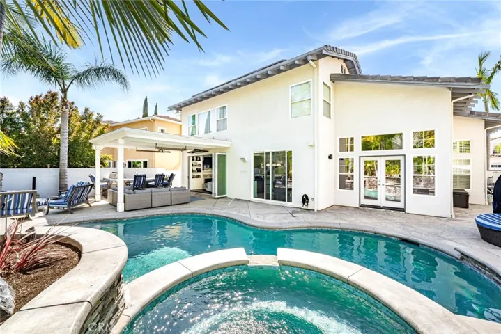 19282 Jasper Hill Road, Lake Forest, California 92679
