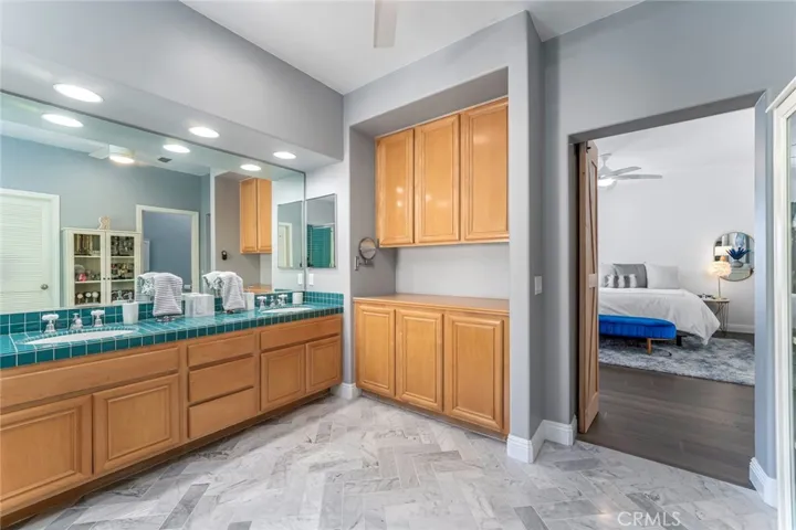 19282 Jasper Hill Road, Lake Forest, California 92679