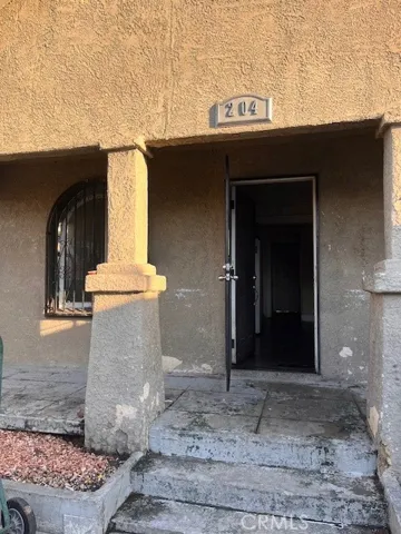 204 E 64th Street, Los Angeles, California 90003
