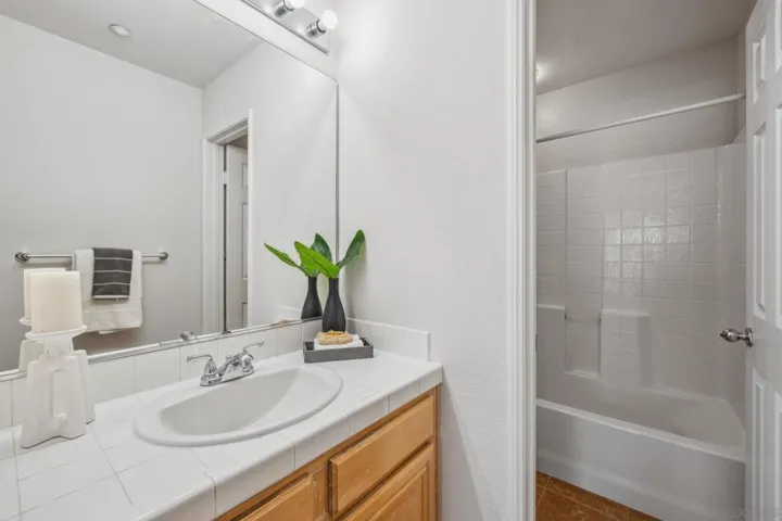 2978 Escala Cir, San Diego, California 92108