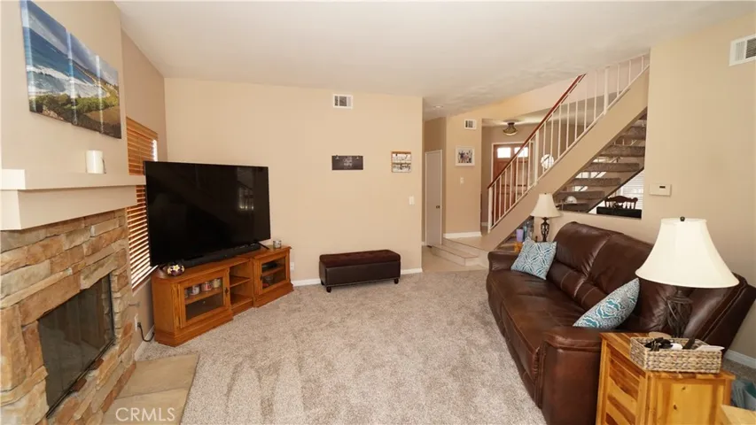 29613 Parkglen Place, Canyon Country, California 91387