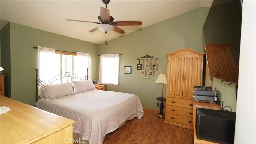 29613 Parkglen Place, Canyon Country, California 91387