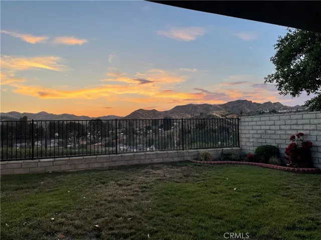 29613 Parkglen Place, Canyon Country, California 91387