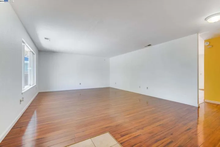 1436 Mcgregor Ave, Petaluma, California 94954