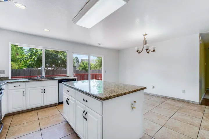 1436 Mcgregor Ave, Petaluma, California 94954