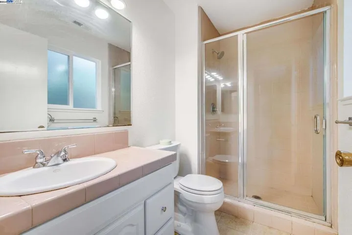 1436 Mcgregor Ave, Petaluma, California 94954