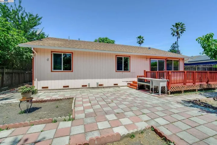 1436 Mcgregor Ave, Petaluma, California 94954