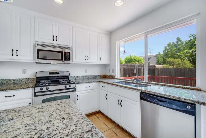 1436 Mcgregor Ave, Petaluma, California 94954