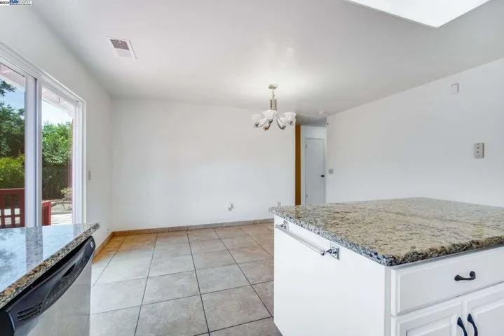 1436 Mcgregor Ave, Petaluma, California 94954