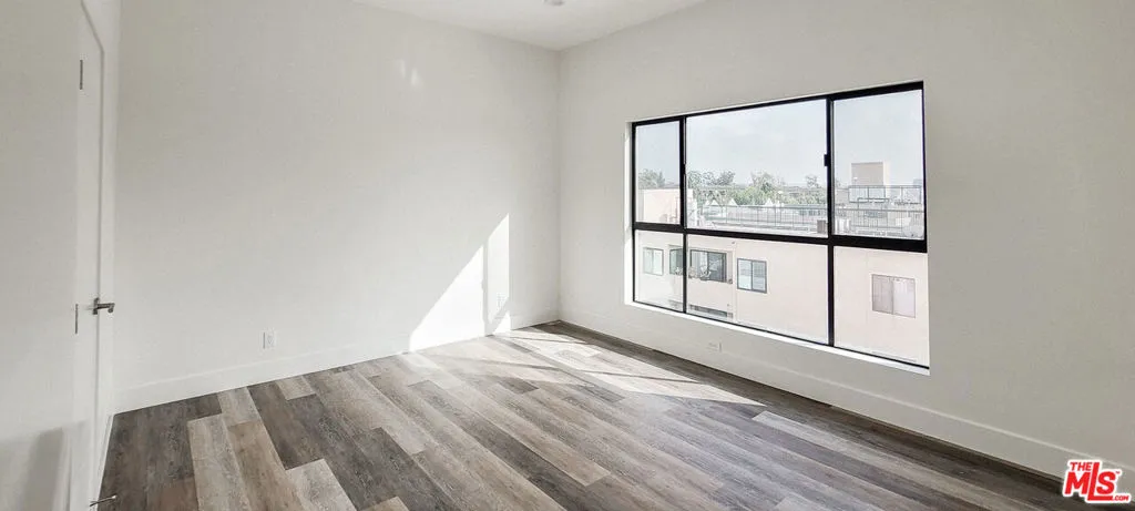2465 Purdue Avenue 303, Los Angeles, California 90064
