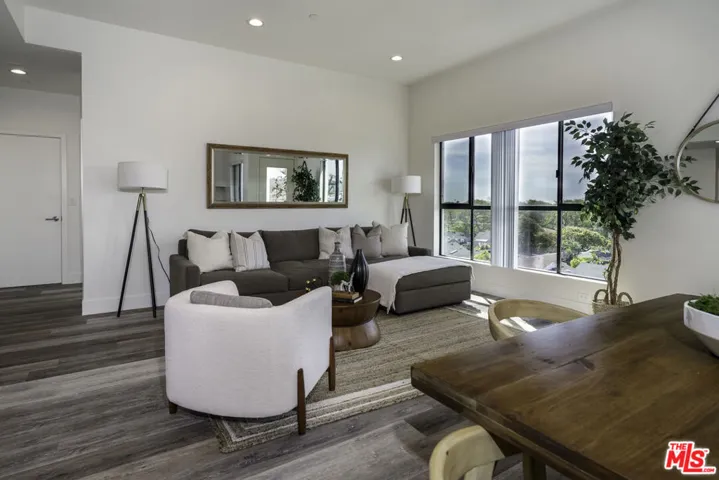 2465 Purdue Avenue 303, Los Angeles, California 90064
