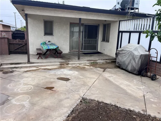 1517 W 180th Street, Gardena, California 90248