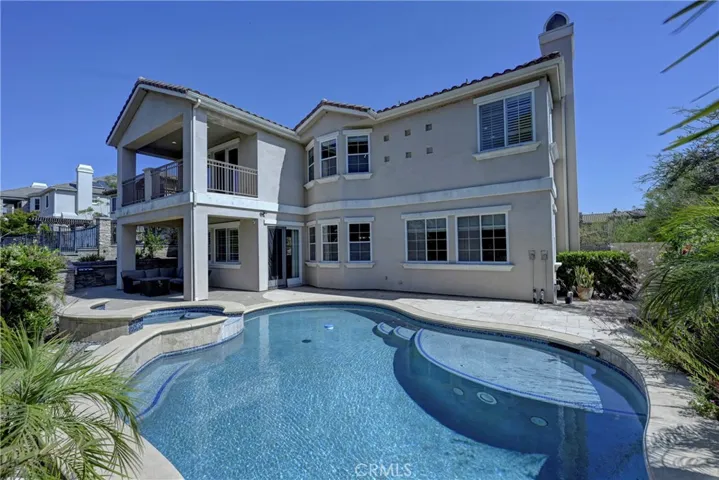 Beautiful backyard for entertaining.