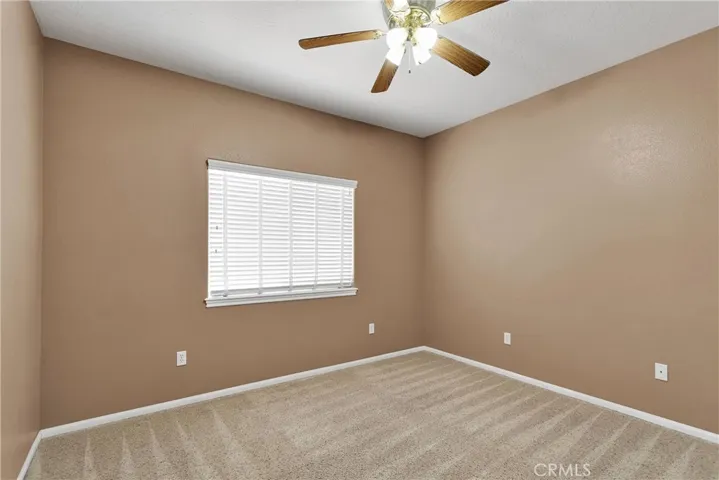 16557 Candlewood Road, Apple Valley, California 92307