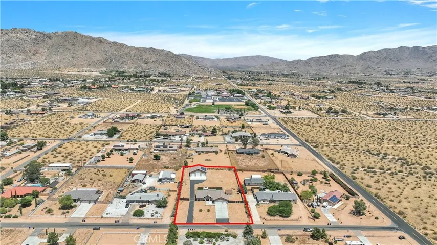 16557 Candlewood Road, Apple Valley, California 92307