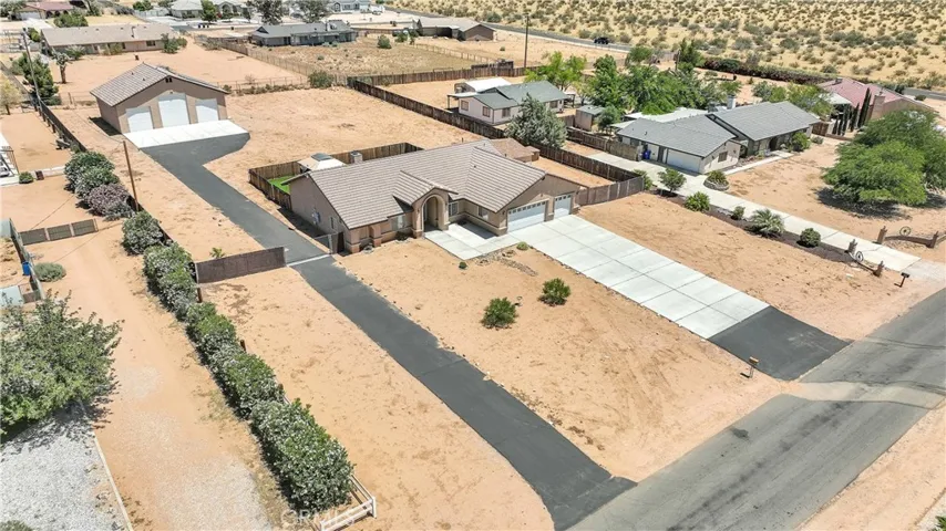 16557 Candlewood Road, Apple Valley, California 92307