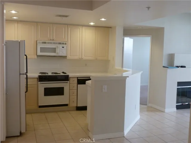 Kitchen, living room