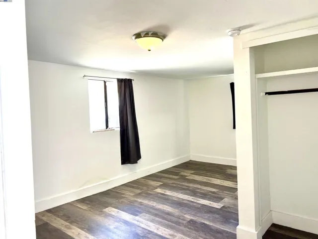 471 Paris, San Francisco, California 94112
