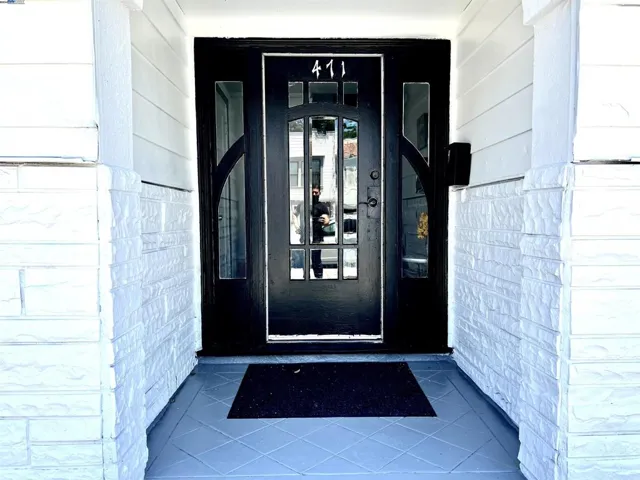 471 Paris, San Francisco, California 94112
