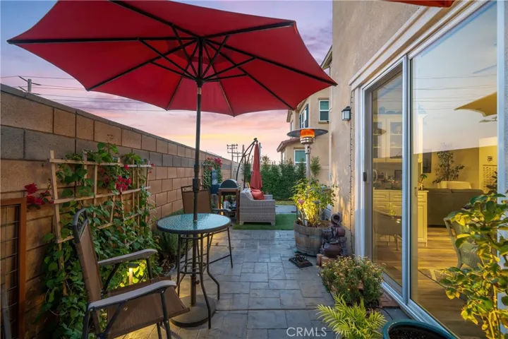 1588 Redwoods Drive Place, Upland, California 91784