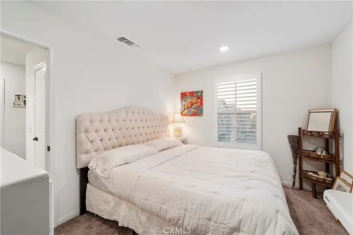 1588 Redwoods Drive Place, Upland, California 91784