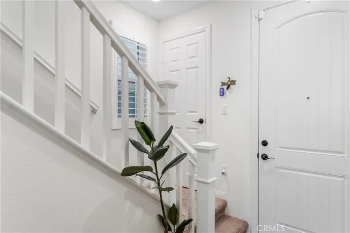1588 Redwoods Drive Place, Upland, California 91784