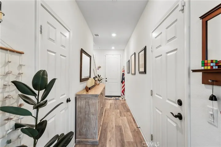 1588 Redwoods Drive Place, Upland, California 91784