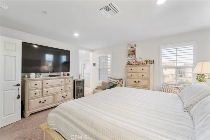 1588 Redwoods Drive Place, Upland, California 91784
