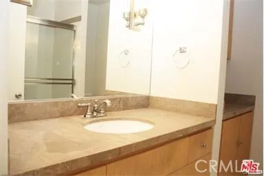 1033 3rd Street 207, Santa Monica, California 90403