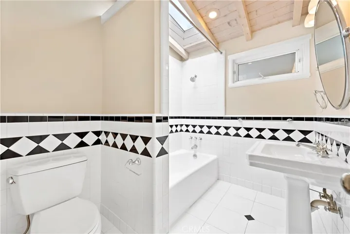 2403 Calle Madiera, San Clemente, California 92672