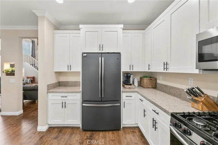20212 Stevie Court, Canyon Country, California 91351