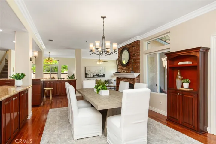 Kitchen / Dining
