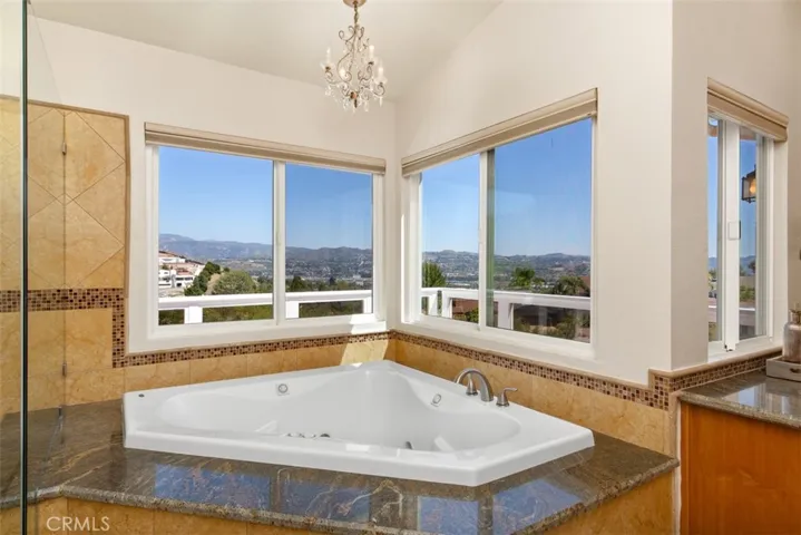 Primary Suite Bathroom