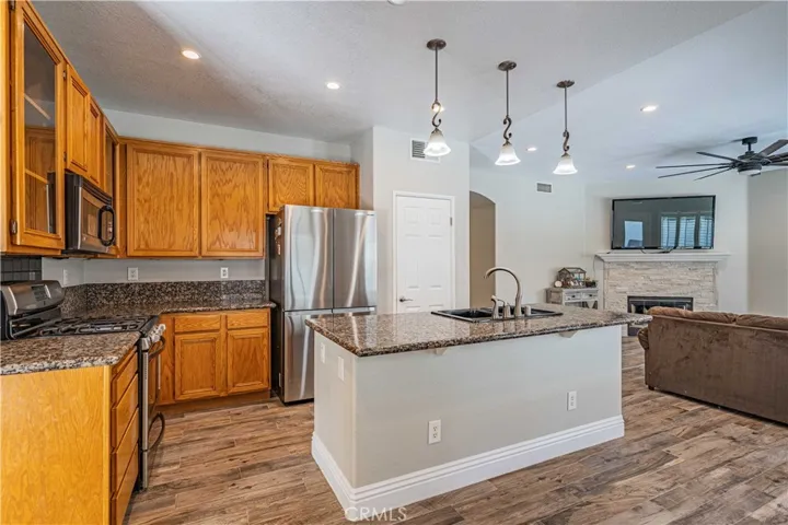 3040 Drake Street, Corona, California 92882