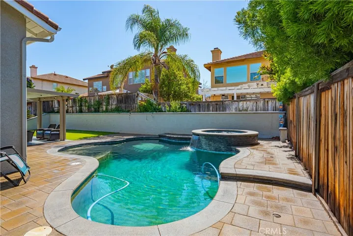 3040 Drake Street, Corona, California 92882