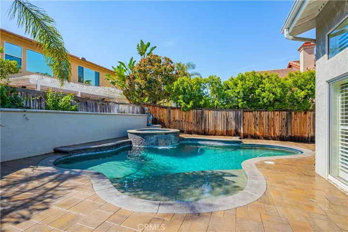 3040 Drake Street, Corona, California 92882