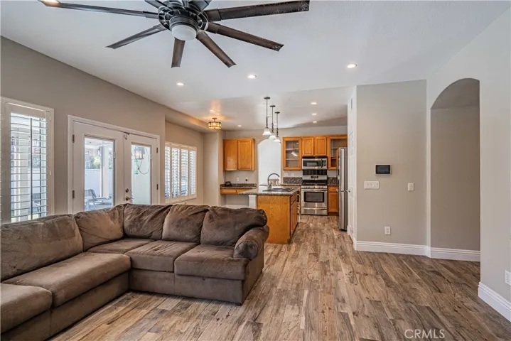 3040 Drake Street, Corona, California 92882