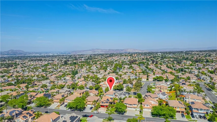 3040 Drake Street, Corona, California 92882