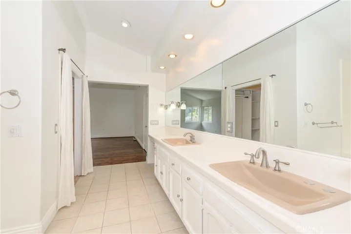 33722 Avenida Calita, San Juan Capistrano, California 92675