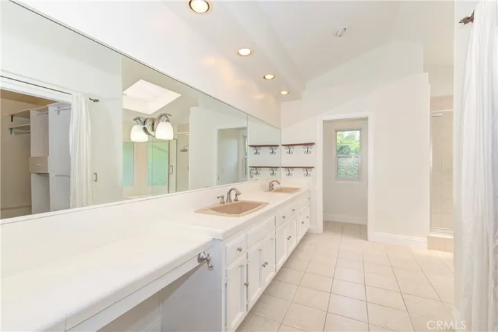 33722 Avenida Calita, San Juan Capistrano, California 92675