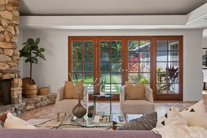 11261 Wallingsford Road, Rossmoor, California 90720