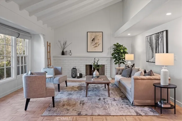 11261 Wallingsford Road, Rossmoor, California 90720