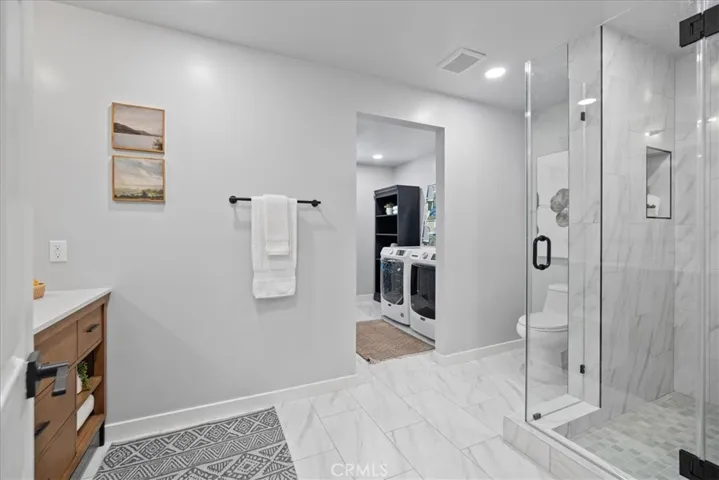11261 Wallingsford Road, Rossmoor, California 90720