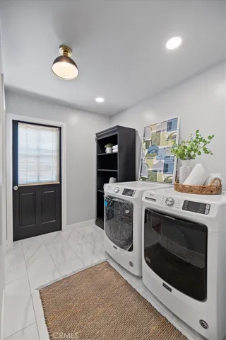 11261 Wallingsford Road, Rossmoor, California 90720