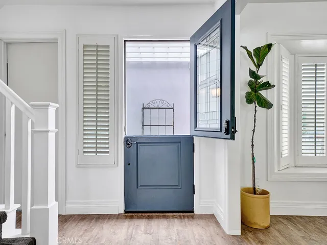 double door entryway