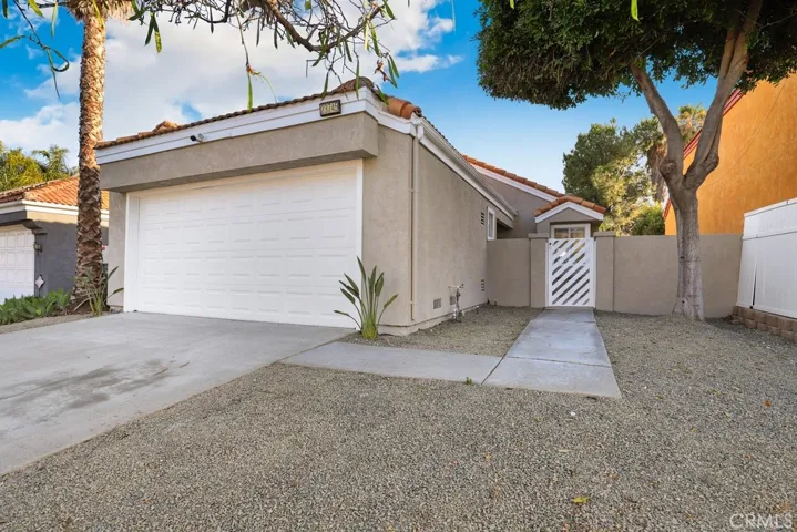 23745 Via Olivia, Murrieta, California 92562