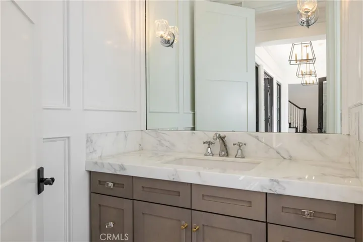 Powder bath
