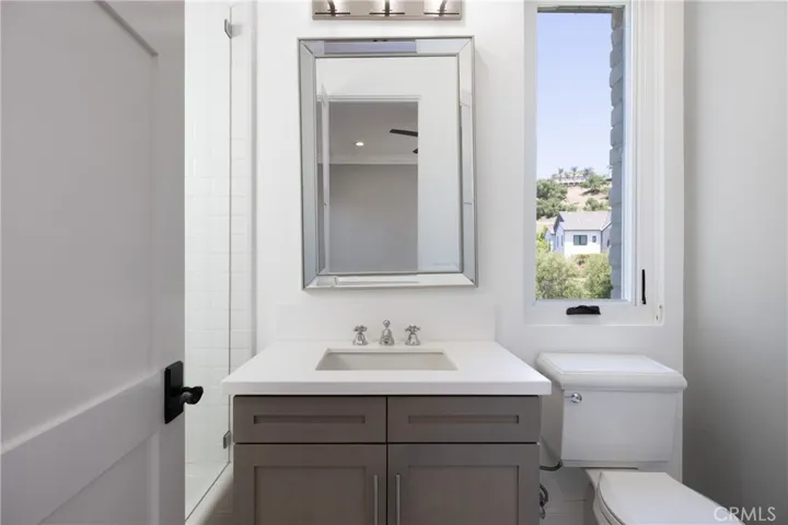 4th 3/4 Onsuite bath