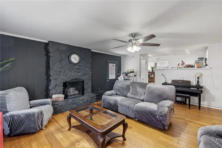 4223 Hackett Avenue, Lakewood, California 90713