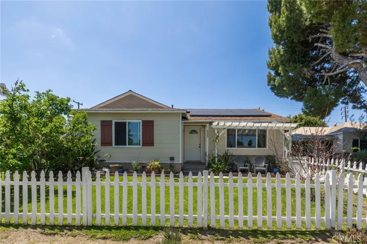4223 Hackett Avenue, Lakewood, California 90713